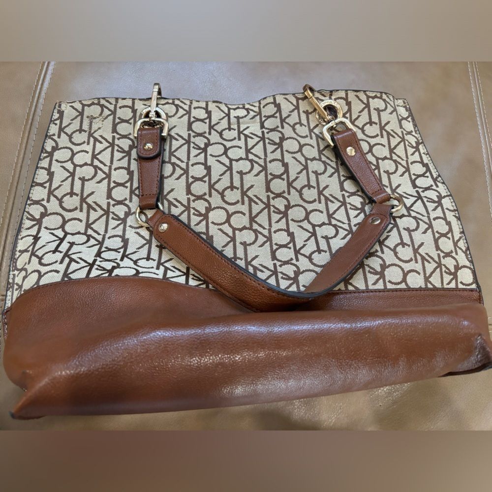 Calvin Klein tote - Picture 5 of 6